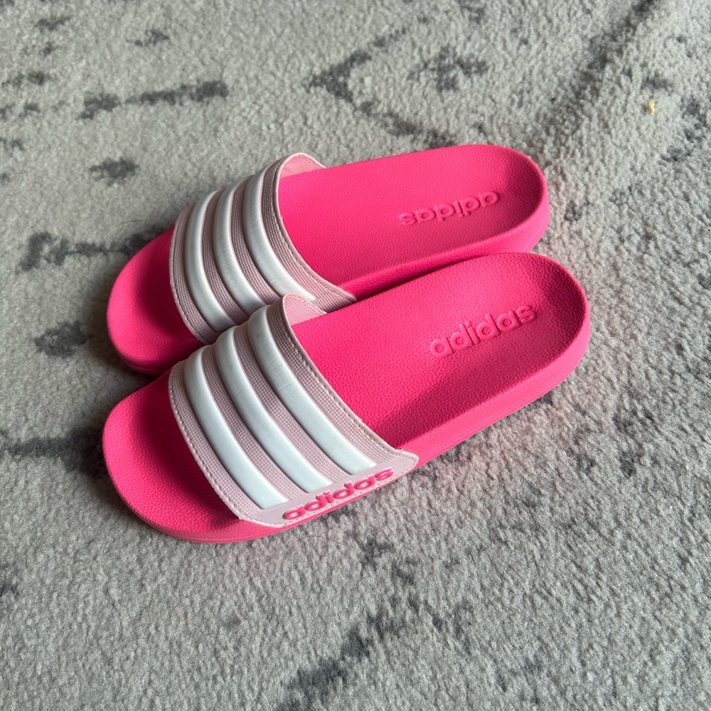 Girls adidas slides size 3 - Picture 3 of 8